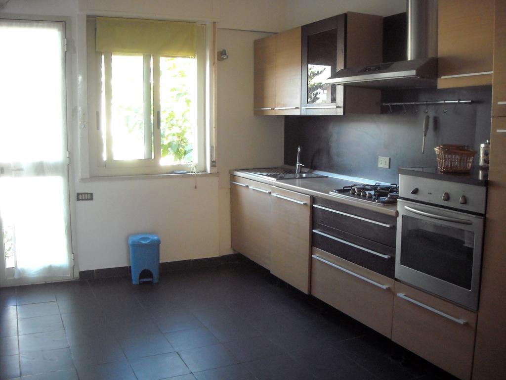 Apartment In A Villa A مونديلّو الغرفة الصورة